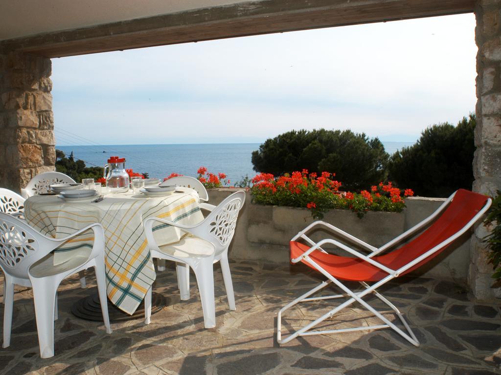 Residence Antonella Capoliveri  Bilik gambar